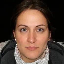 Sarah, serveuse au Beerstro